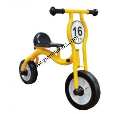 滑步車