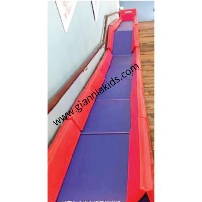 Folding slide