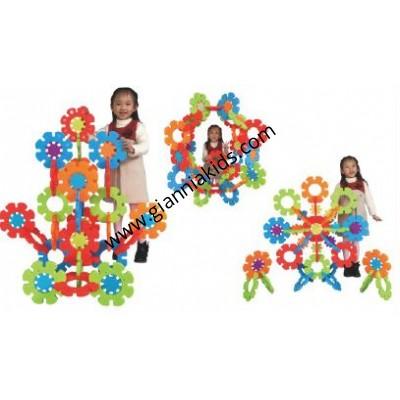 Extra large hollow snowflakes