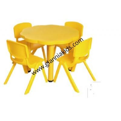 Flower shaped table