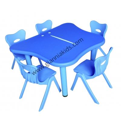 Plastic table