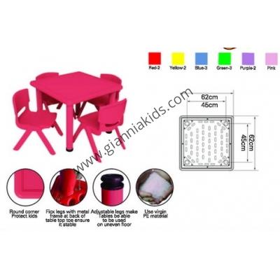Classic square rubber table