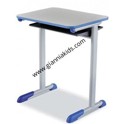 Single person desk