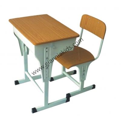 Primary and secondary school students’ desks