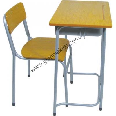 Primary and secondary school students’ desks