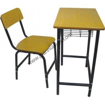 Primary and secondary school students’ desks