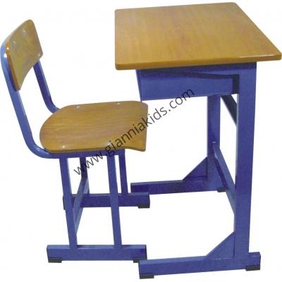 Primary and secondary school students’ desks