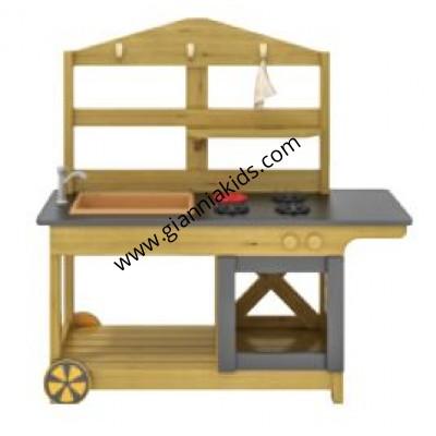 Outdoor Kitchen