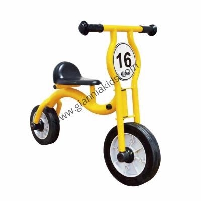 Powerful sliding scooter