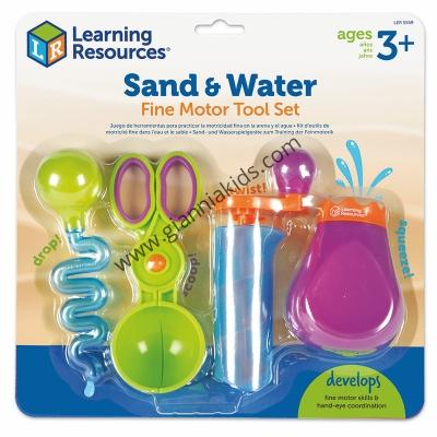Four piece set for playing sand and water